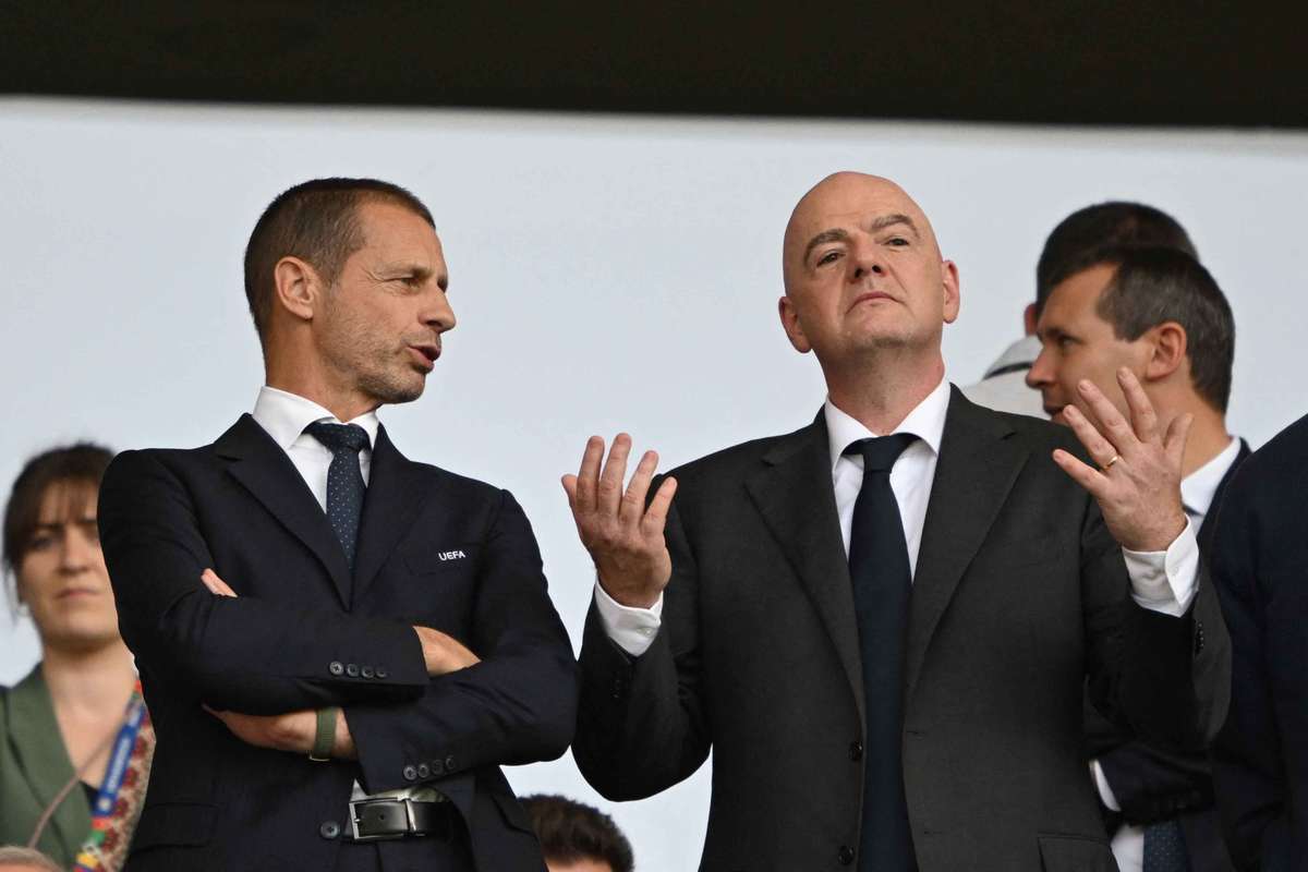欧足联威胁对因凡蒂诺采取法律行动,要求其保留FIFA Forward文件
