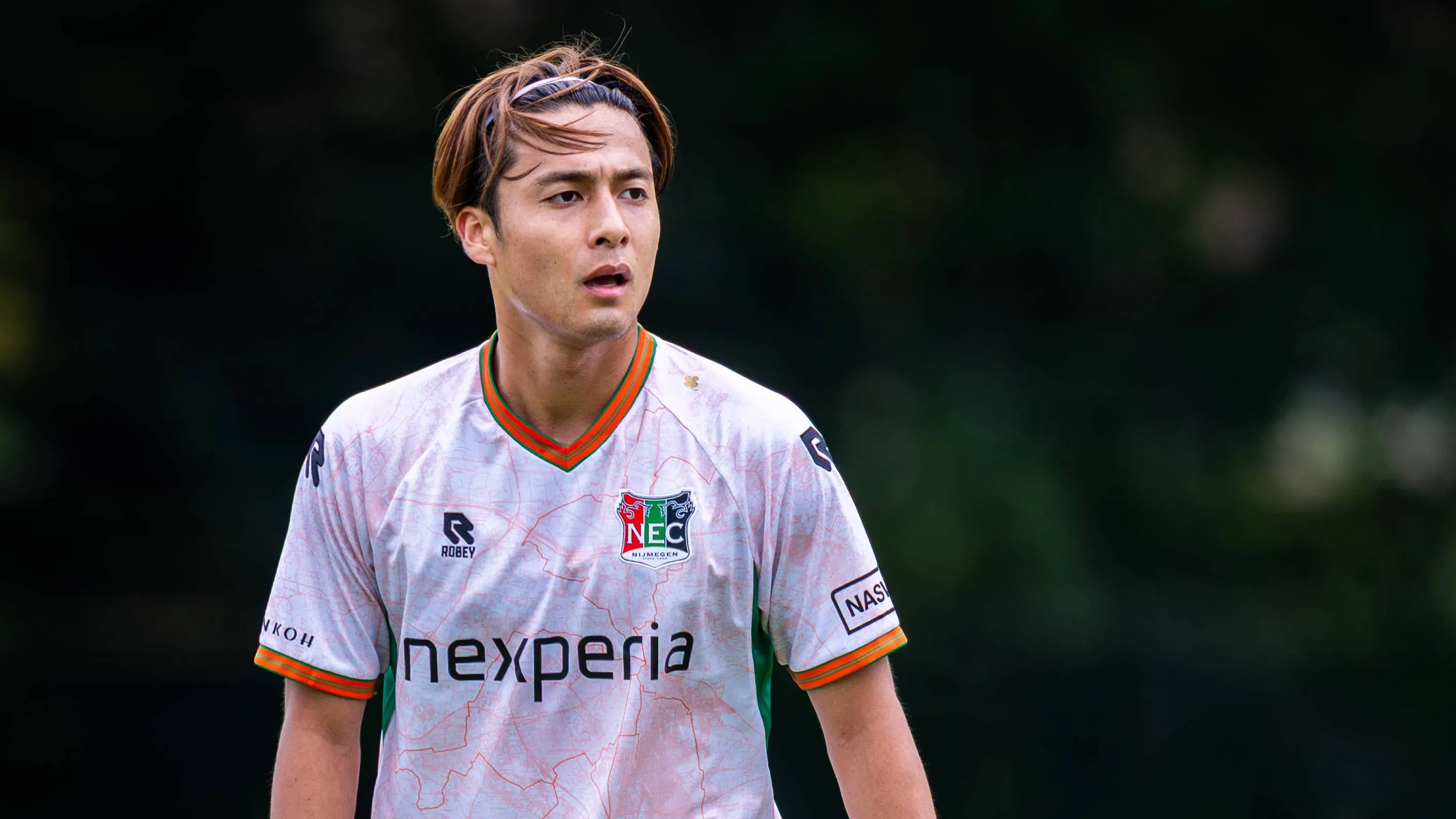 PSV抢人成功!佐野航大缺席欧冠资格赛,将接受体检加盟