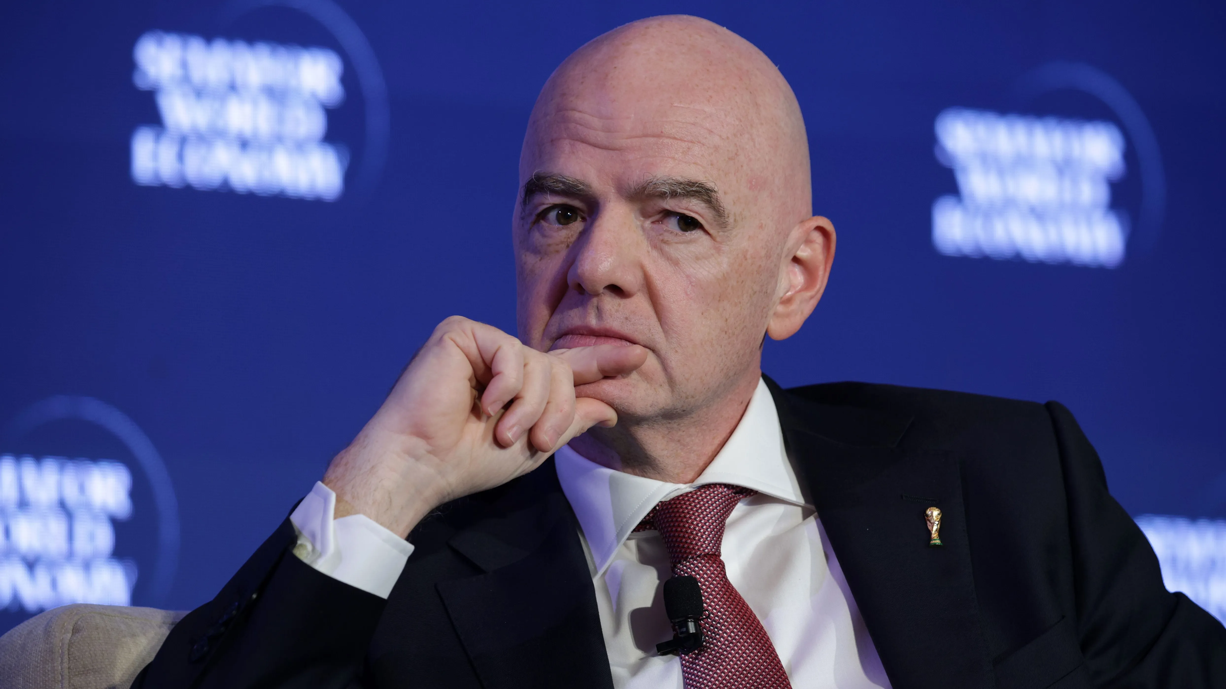 FIFA致函211成员协会,就世界杯转播权风波道歉并承诺改进