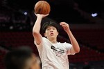媒体人：罗威克林根格兰特把5号位时间分完了 还让瀚森待一队干嘛
