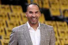 湖人得到字母哥的可能性？Buha：尼科·哈里森不是雄鹿的总经理