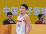 媒体人：张文逸深知自己位置的危机感 在今年夏天续约后练得挺苦