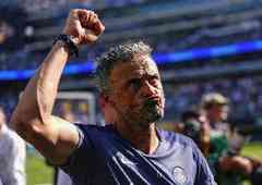 恩里克:谁是巴黎一门?现在还不是讨论的时候 未来目标继续赢球
