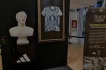 尤文博物馆举办皮耶罗艺术展,包含一尊雕塑十幅画作和特别版球衣