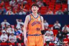 犯满离场！王哲林5中4高效拿下13分7板1助1断