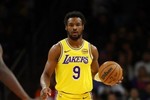 维拉诺瓦：布朗尼怎么有资格进NBA？他大学场均5分还有心脏问题