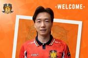 官方:原云南玉昆球员杨贺加盟新加坡球队后港联