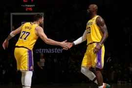 NBA彩经：黄蜂爆冷击落火箭 太阳拿下勇士 湖人击退76人