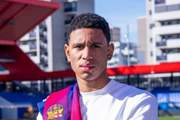 每体谈巴萨18岁中卫新援:以冷静沉着著称,有球和无球都表现很好