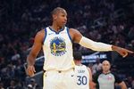 追梦缺阵！勇士半场三分28投15中 命中率高达53.6%