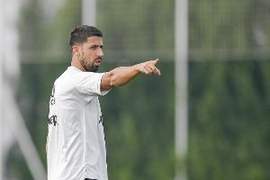 赫迪拉:任何人都无权因肤色或出身歧视他人,如果有必须予以重罚
