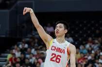 三分6中5砍19分！朱俊龙本赛季CBA最高12分&场均4.8分&三分31.4%
