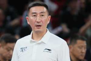 直播吧：北京首钢询问同曦 购买后卫外援戴维斯的优先续约权价格