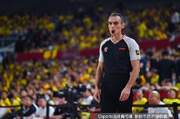 半决赛开始！CBA计划从季后赛半决赛起邀请外籍裁判执裁