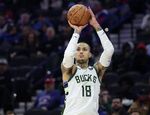 马哥杀疯了！库兹马第三节怒轰16分 三节砍下31分平赛季最高