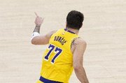 失恋体育生太可怕！东契奇近6战场均轰37.8分9.2板7.7助2.2断