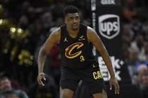 也是分到饼了！拖布替补4中4高效拿下9分6板1助2断 各种暴扣