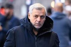 队报:里尔主帅热内西奥父亲去世,对阵图卢兹可能由助教现场指挥