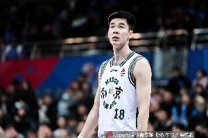 本土得分王!媒体人:郭昊文未能入选最佳阵容 跟位置划分有关系
