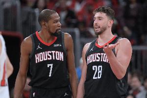 申京谈KD缺阵:上场就是5打5 每个能留在NBA的人都是有原因的