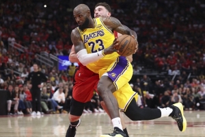 NBA彩经:活塞拆穿魔术拒黑八 骑士擒龙夺天王山 湖人胜火箭晋级