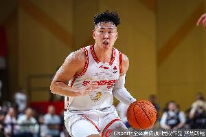 贺希宁:没有球队每一个人的帮助 我也拿不到MVP 感谢大家信任我