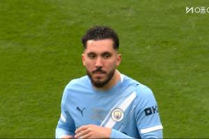 曼城半场调整！谢尔基替补登场，马尔穆什被换下